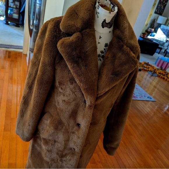 Faux Fur Coat NWT - Picture 4 of 6